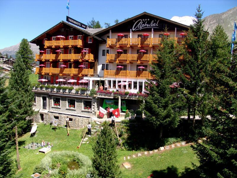 Swiss Family Hotel Alphubel Saas Fee Exterior foto
