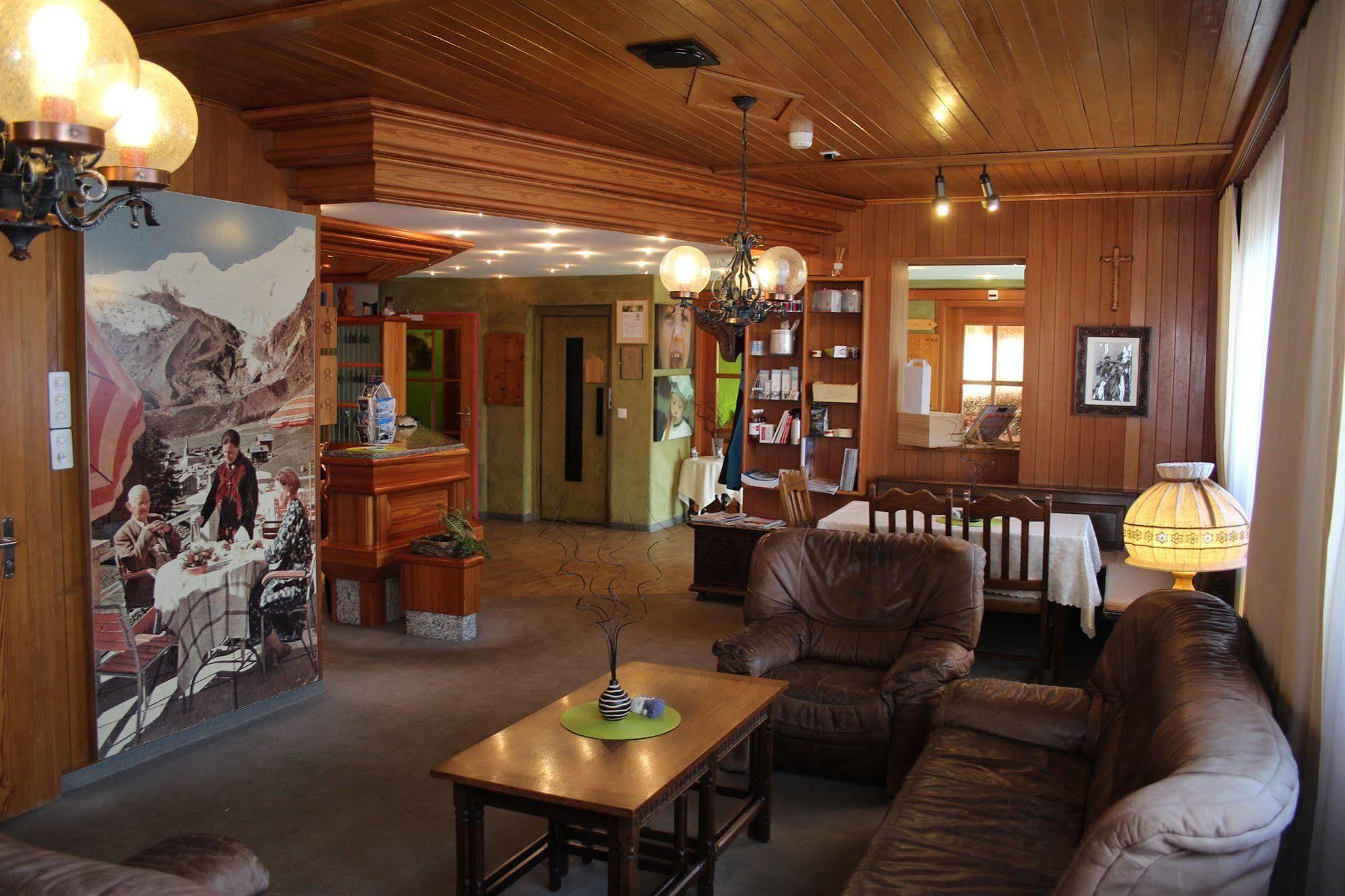 Swiss Family Hotel Alphubel Saas Fee Exterior foto